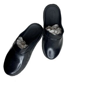 OOFOS OOCLOG Black Unisex Luxe Clogs Size Men 9 Women 11
